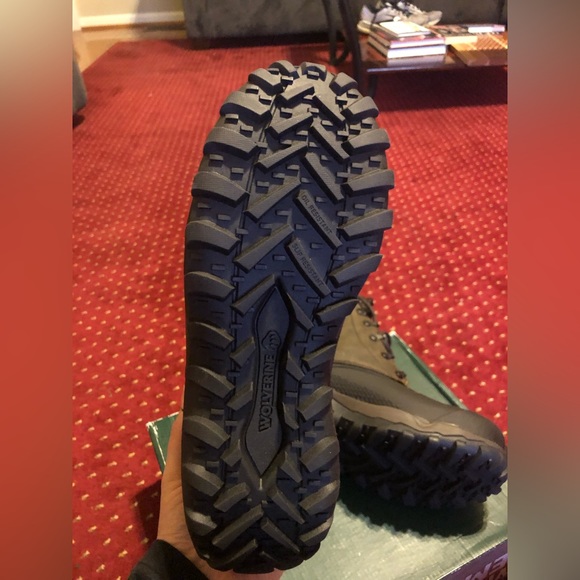 Wolverine Men’s winter boots. Size 9 men’s. Dark brown. - Picture 4 of 7